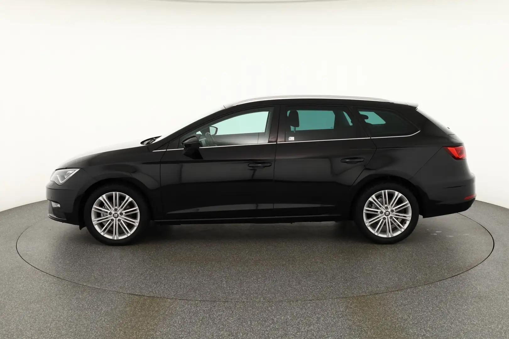 SEAT Leon ST 1.4 TSI DSG Xcellence LED Navi Kamera Noir - 2