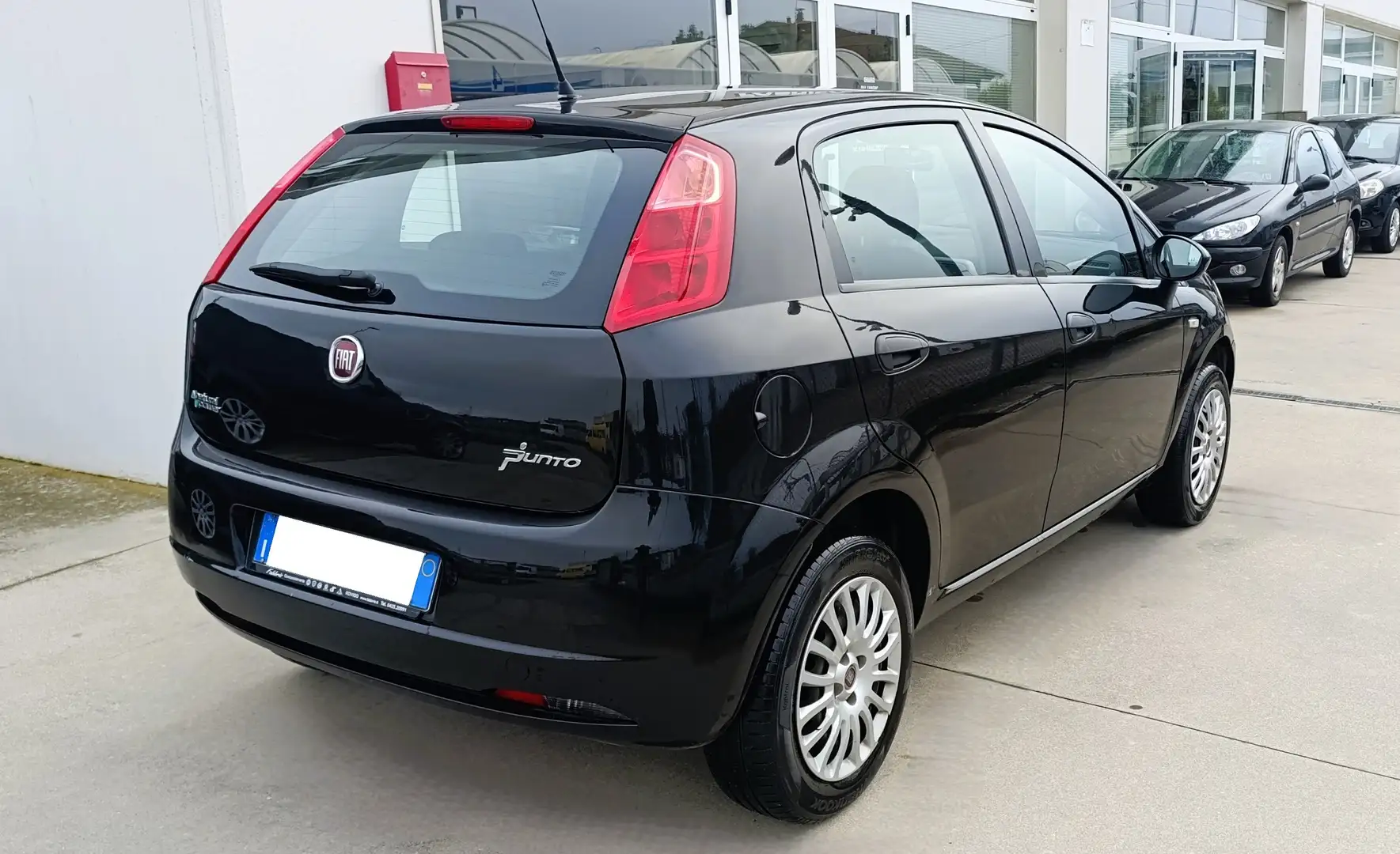 Fiat Grande Punto 5p 1.4 Natural Power Actual 77cv-Uniproprietario Nero - 2