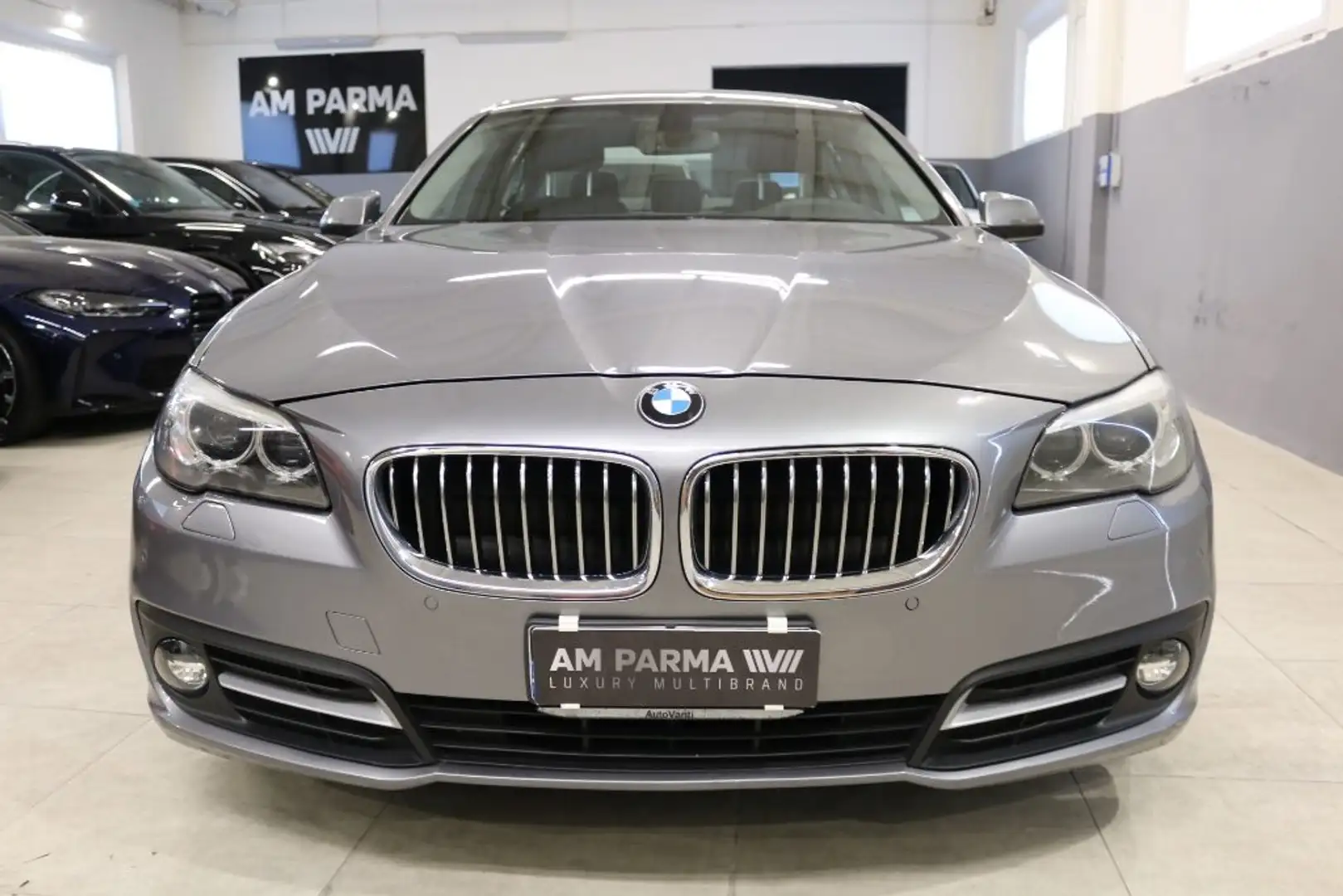 BMW 520 d Business aut. Grigio - 2