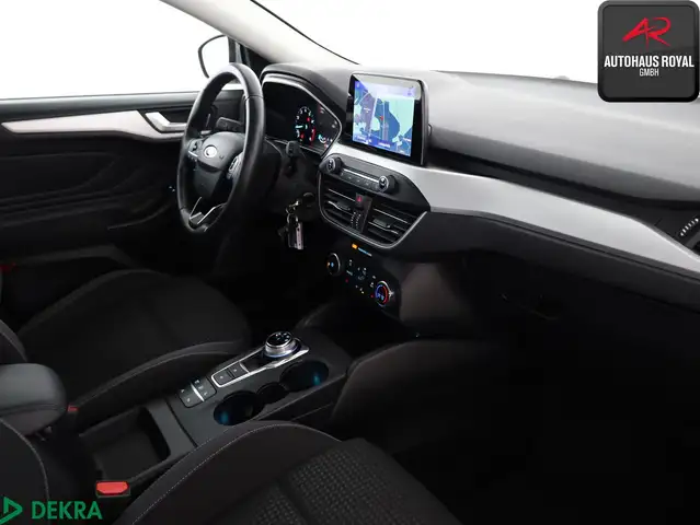 Ford Focus view 10