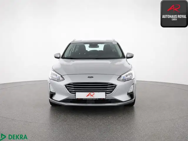 Ford Focus view 8