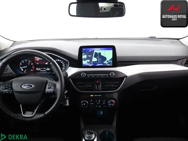Ford Focus view 9