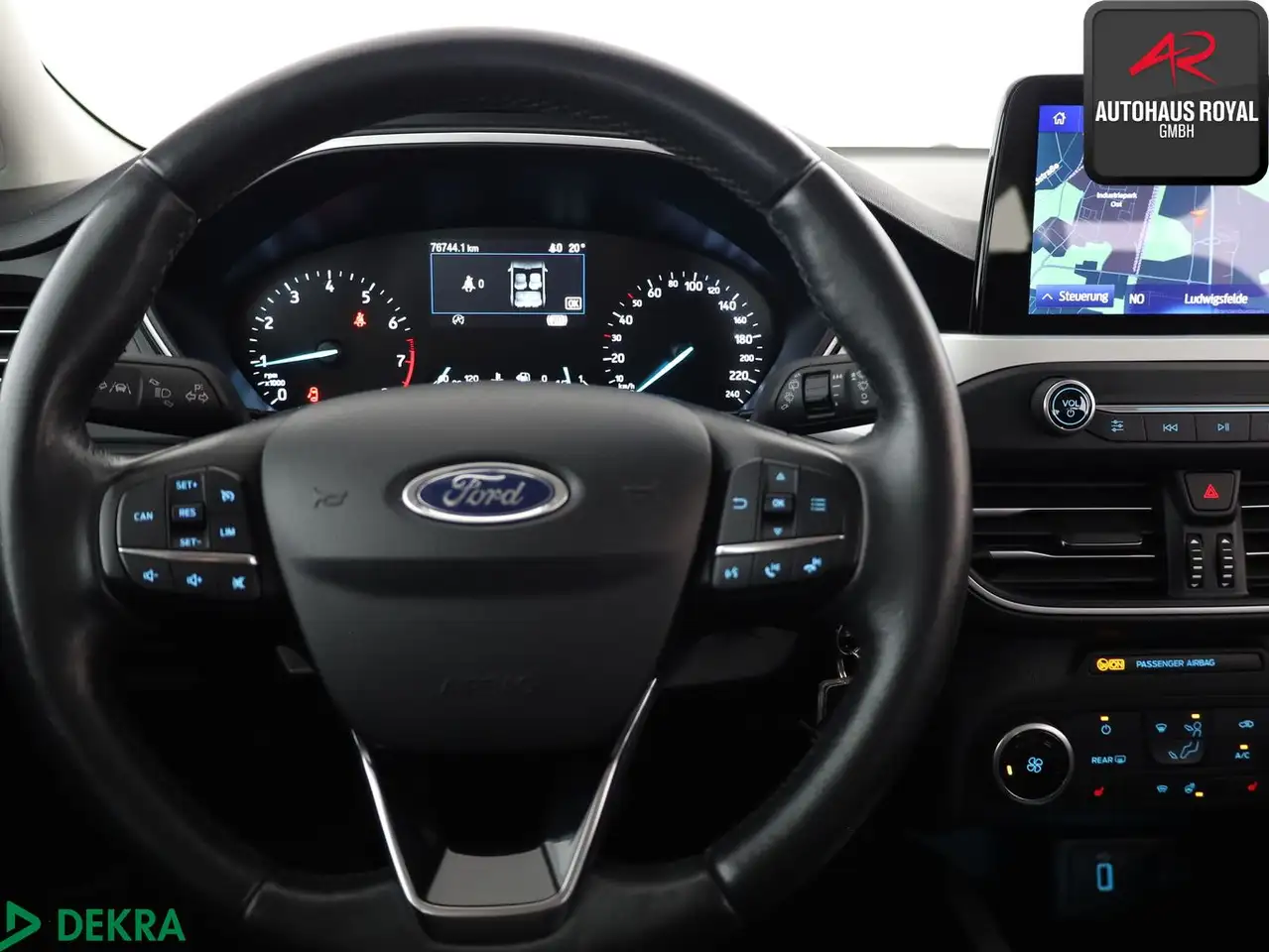 Ford Focus Turnier 1.0 EcoBoost CARPLAY,KAMERA,1.HAND, миниатюра 15