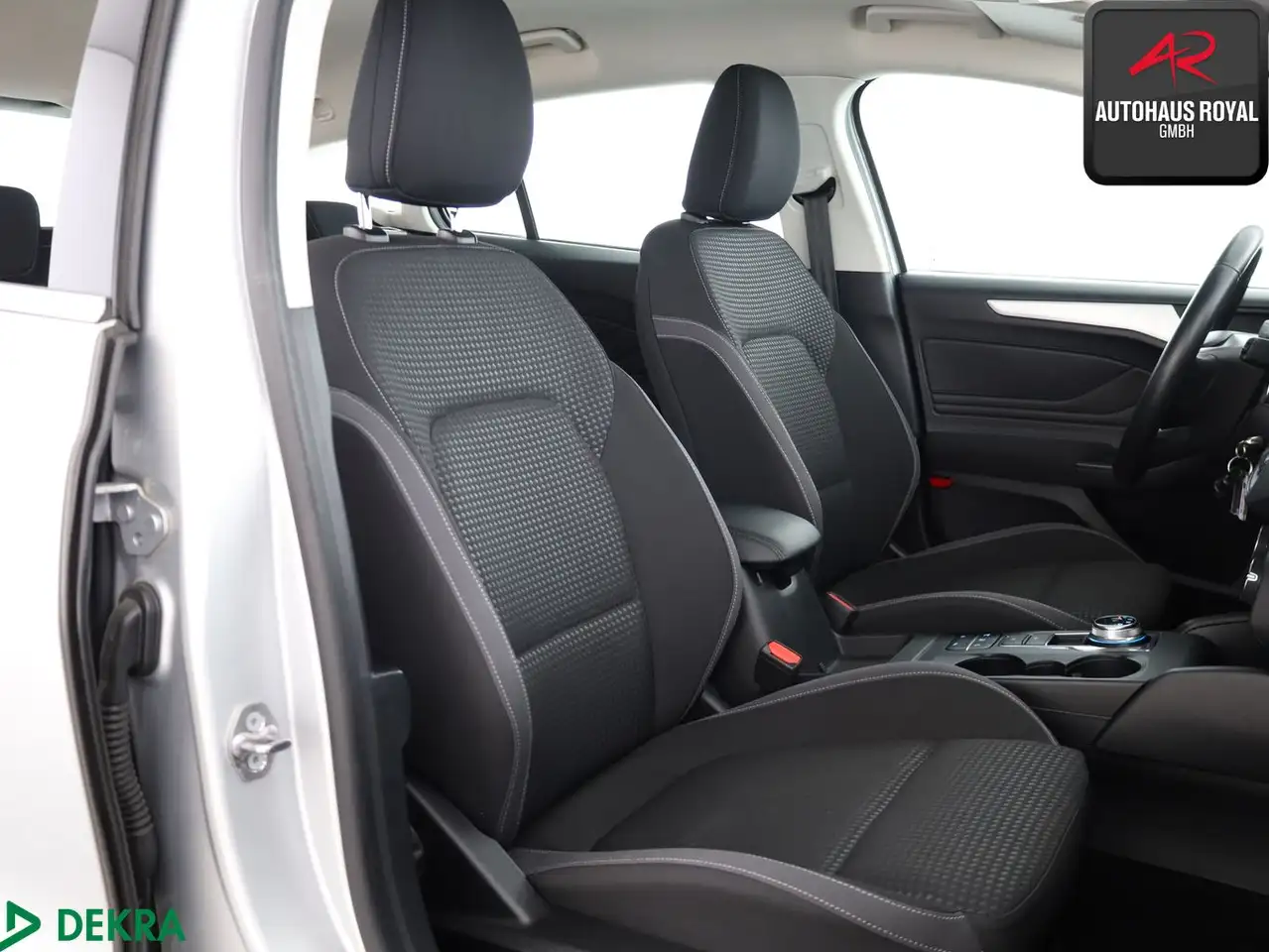 Ford Focus Turnier 1.0 EcoBoost CARPLAY,KAMERA,1.HAND, миниатюра 11