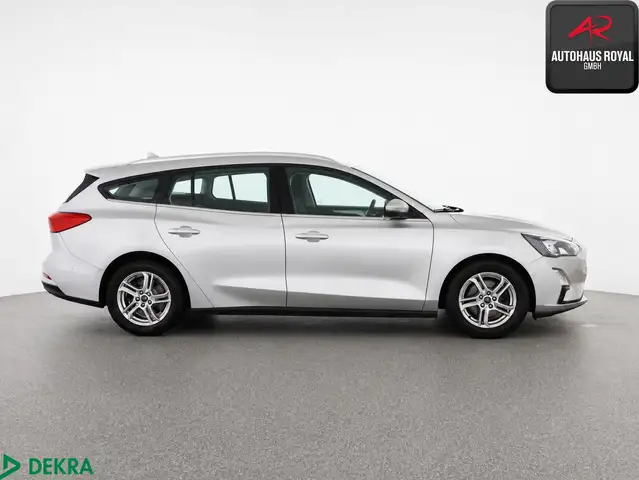 Ford Focus view 6