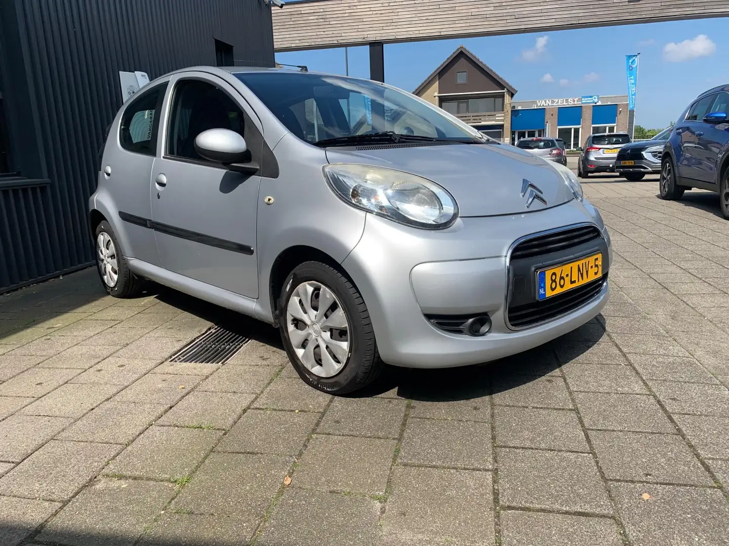 Citroen C1 1.0-12V Ambiance, NAP, AIRCO, 5 DEURS Gris - 2