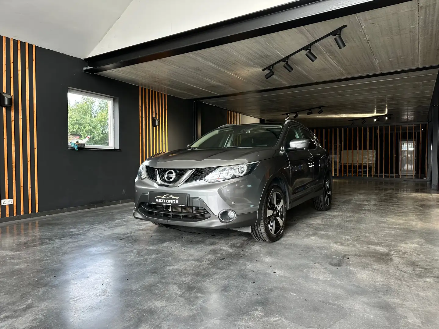 Nissan Qashqai 1.2 DIG-T TEKNA | Pano | 360° Camera | Stoelver Gris - 2