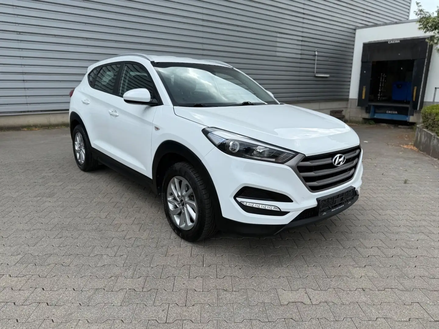 Hyundai TUCSON blue IX  35 2WD Weiß - 2