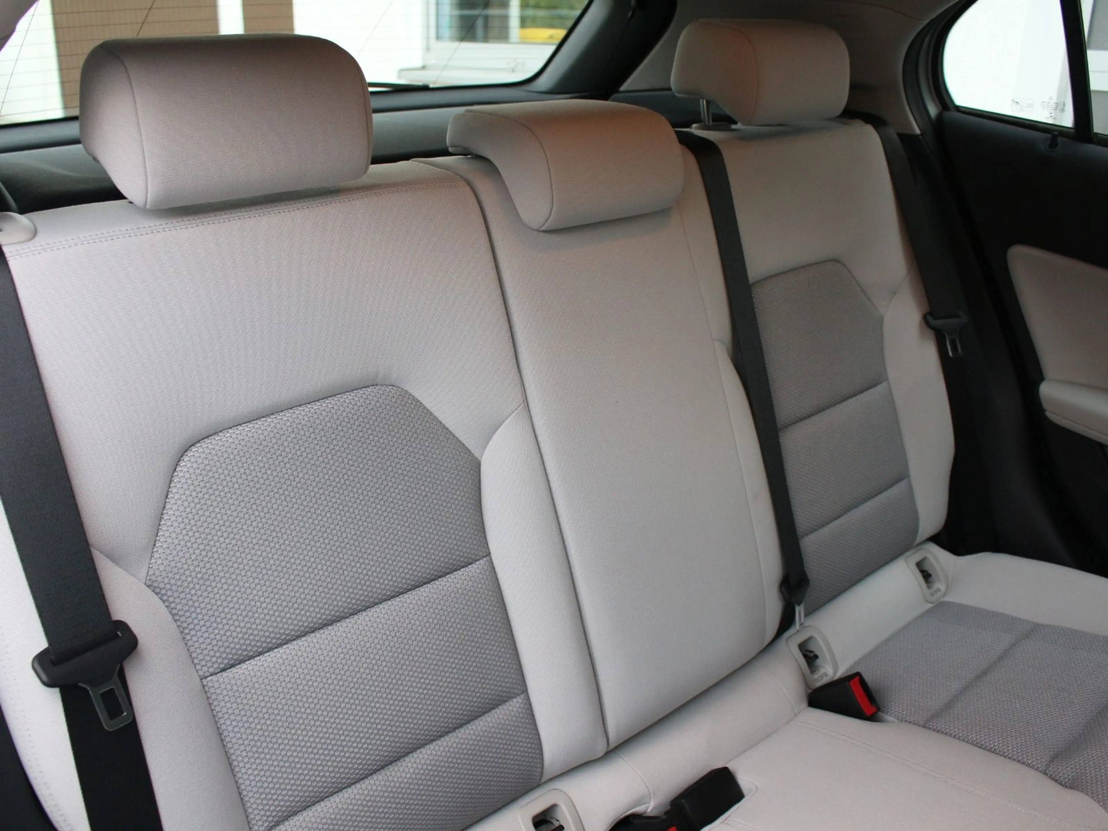 Mercedes-Benz GLA 200 CDI AT 4Matic Navi PDC SHZ Tempomat WR — photo 11