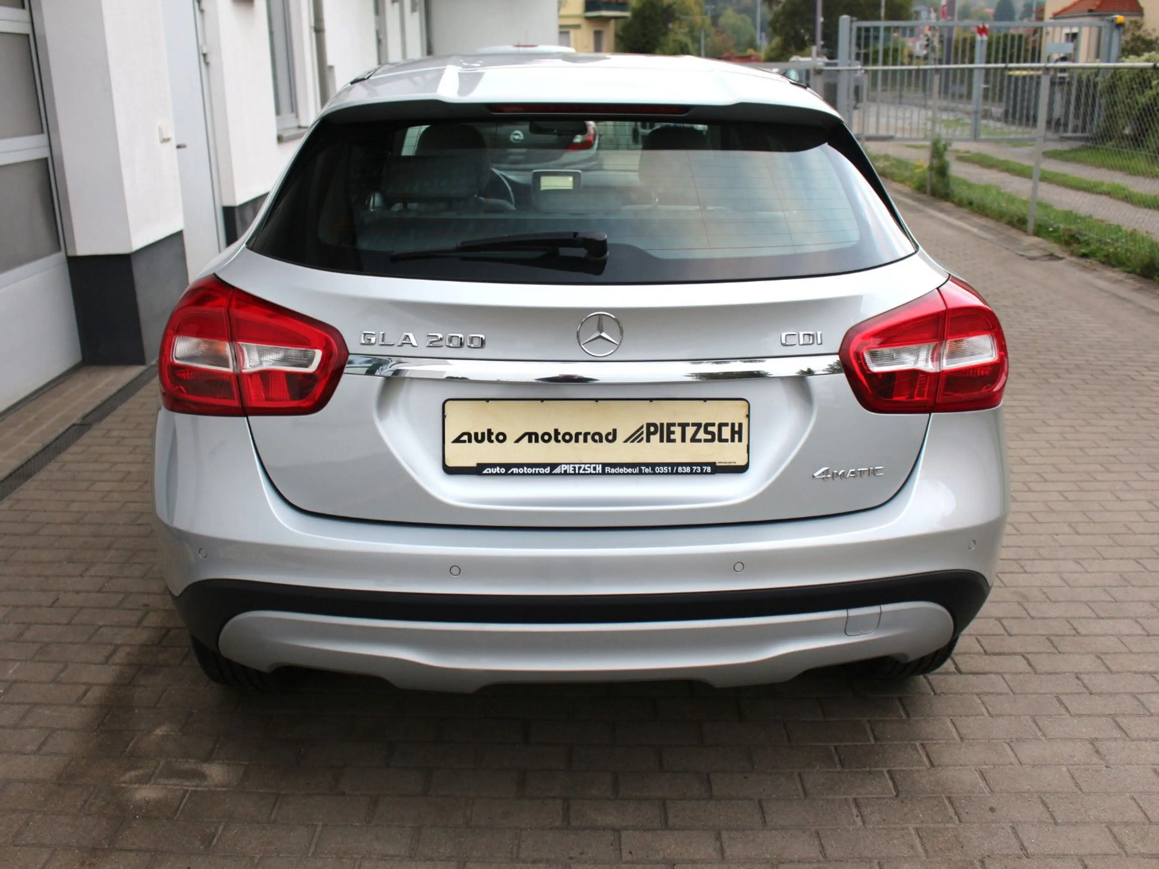 Mercedes-Benz GLA 200 CDI AT 4Matic Navi PDC SHZ Tempomat WR — photo 4