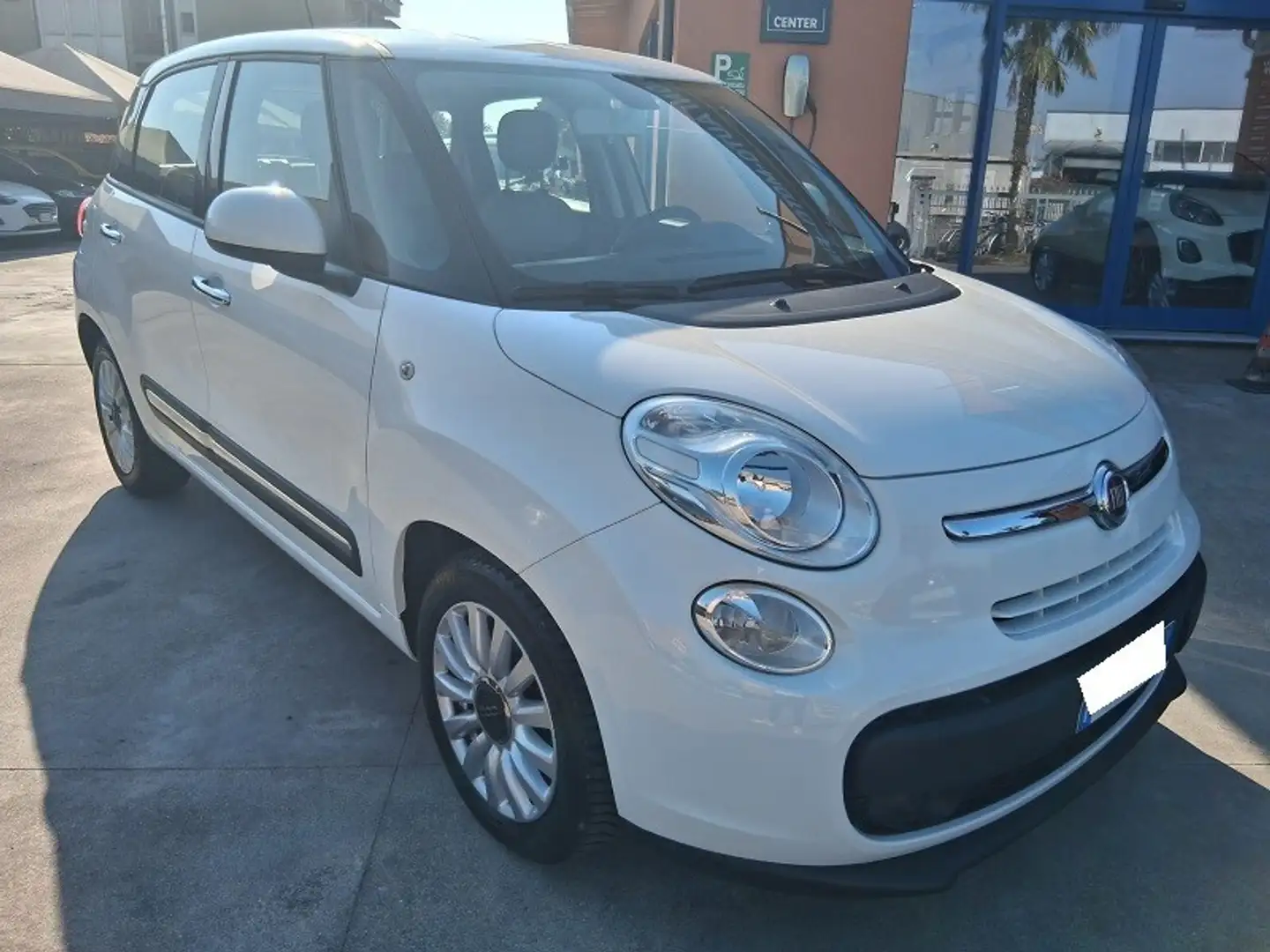 Fiat 500L 1.6 Multijet 120 CV Pop Star Blanc - 1