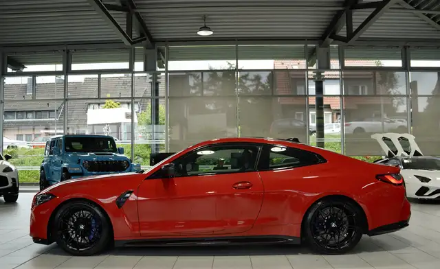 BMW M4 view 10
