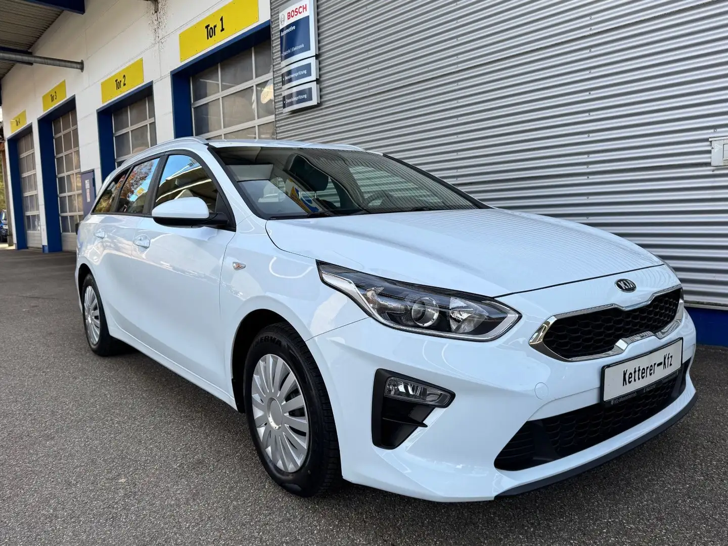 Kia Ceed SW / cee'd SW 1.6 CRDi Edition 7 Sportswagon Weiß - 2