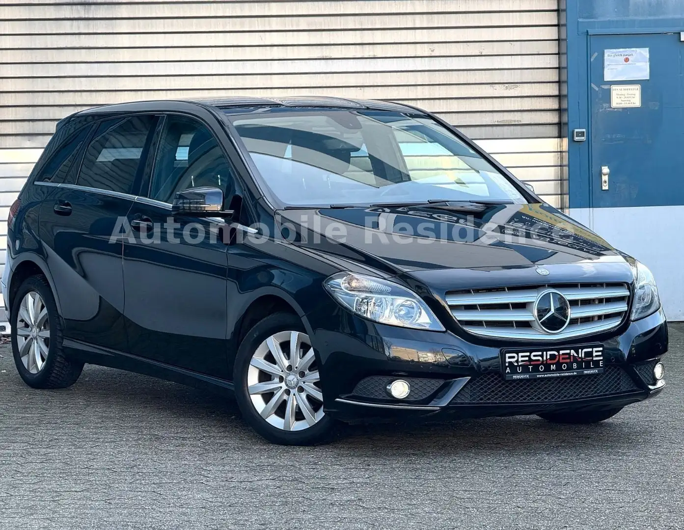 Mercedes-Benz B 180 CDI*NAVI*KLIMA*PDC*SHZ*MFL*ALU*AHK*TOP* Schwarz - 1