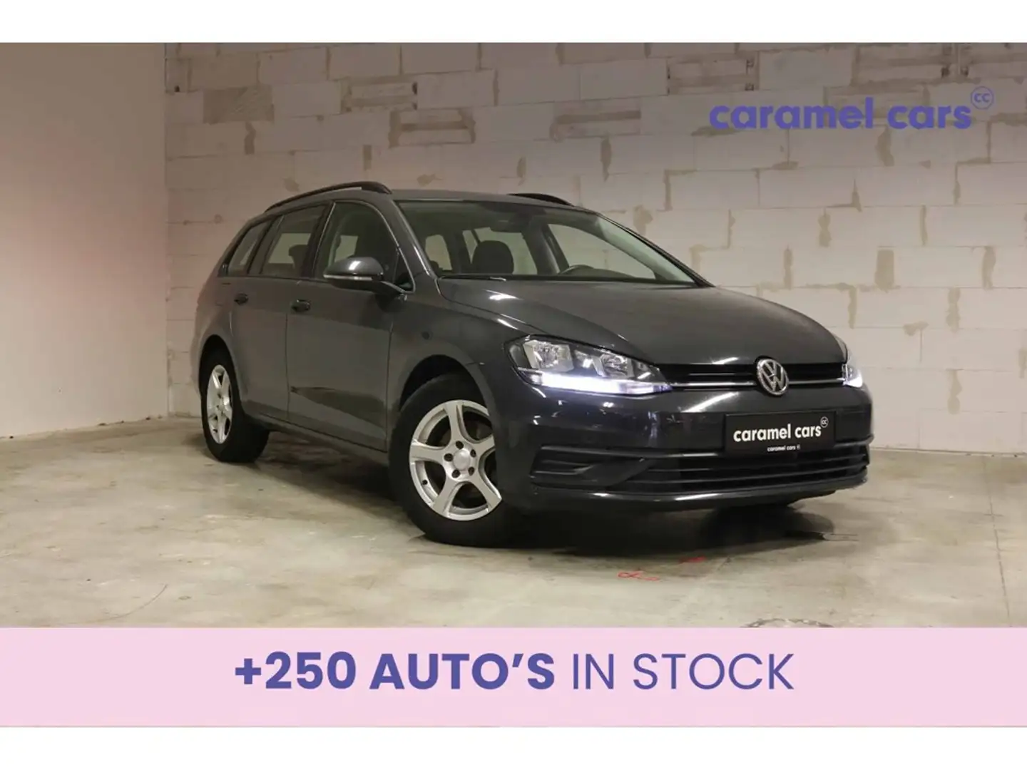 Volkswagen Golf 1.0 TSI TRENDLINE BREAK *BTW AFTREKBAAR*PARKEERSEN Grijs - 1