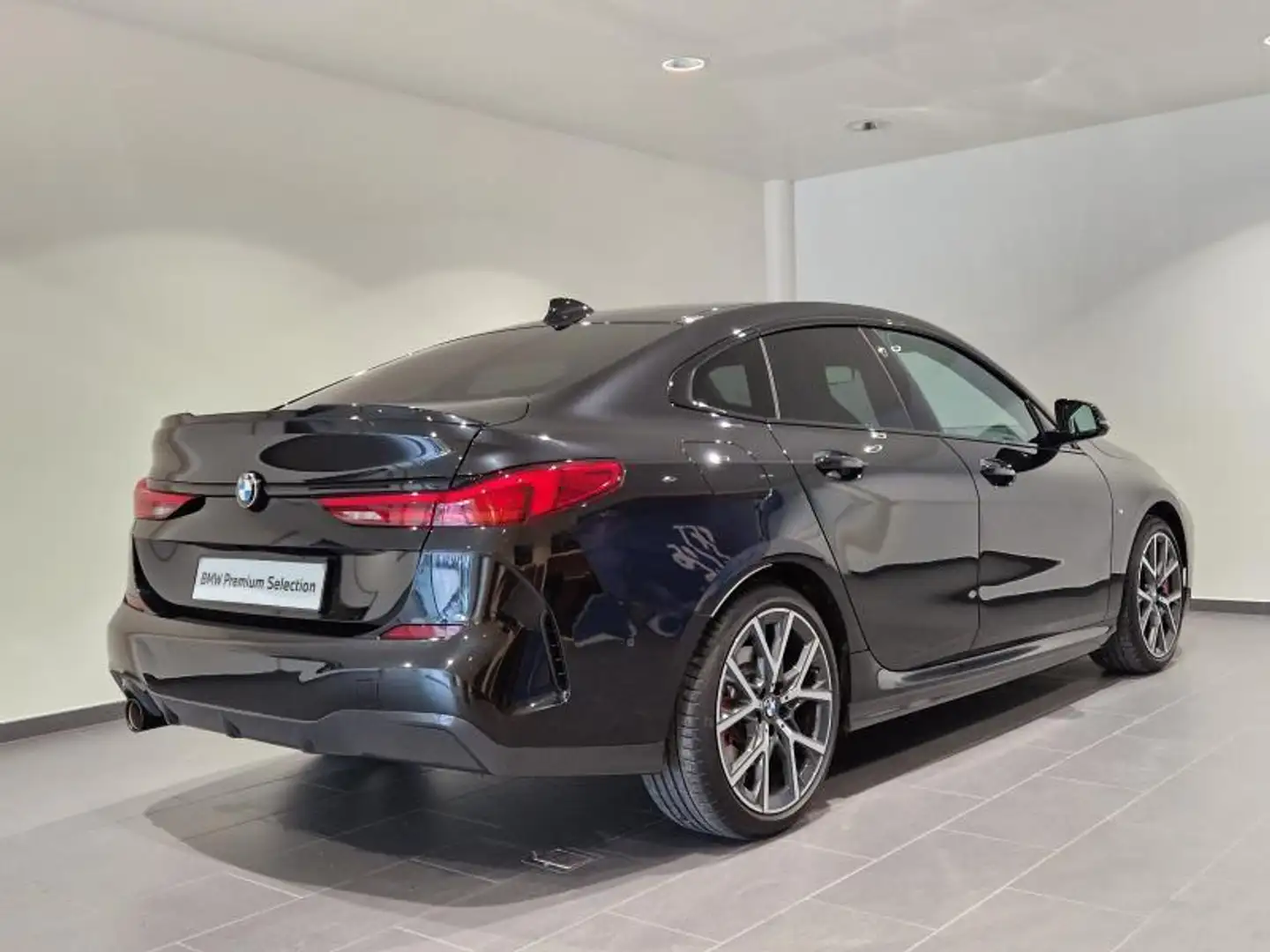 BMW 218 Gran Coupé Schwarz - 2