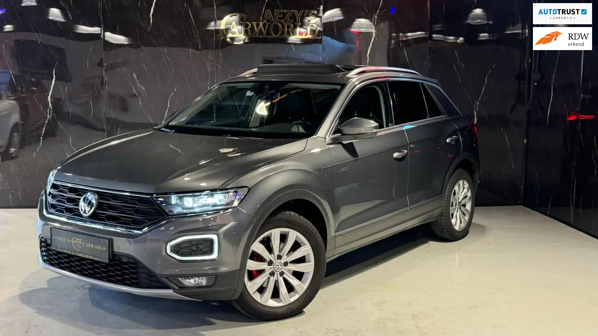 Volkswagen T-Roc 1.0 TSI Style| Pano| Virtual Cam| Led| Sfeer| ACC Grijs - 1
