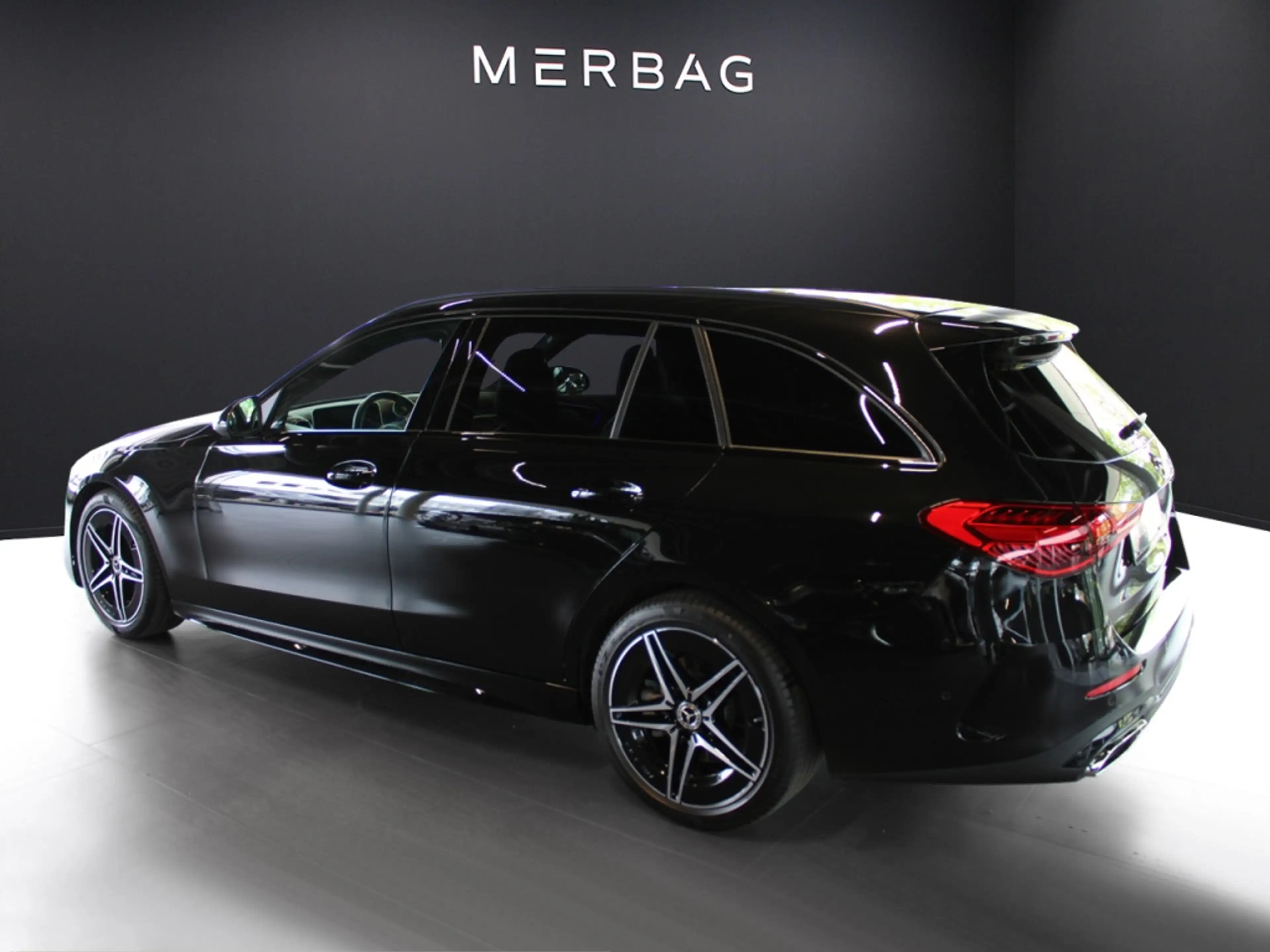 Mercedes-Benz C 200 T *AMG Night LED NAV Kamera AugReal Winter — photo 13