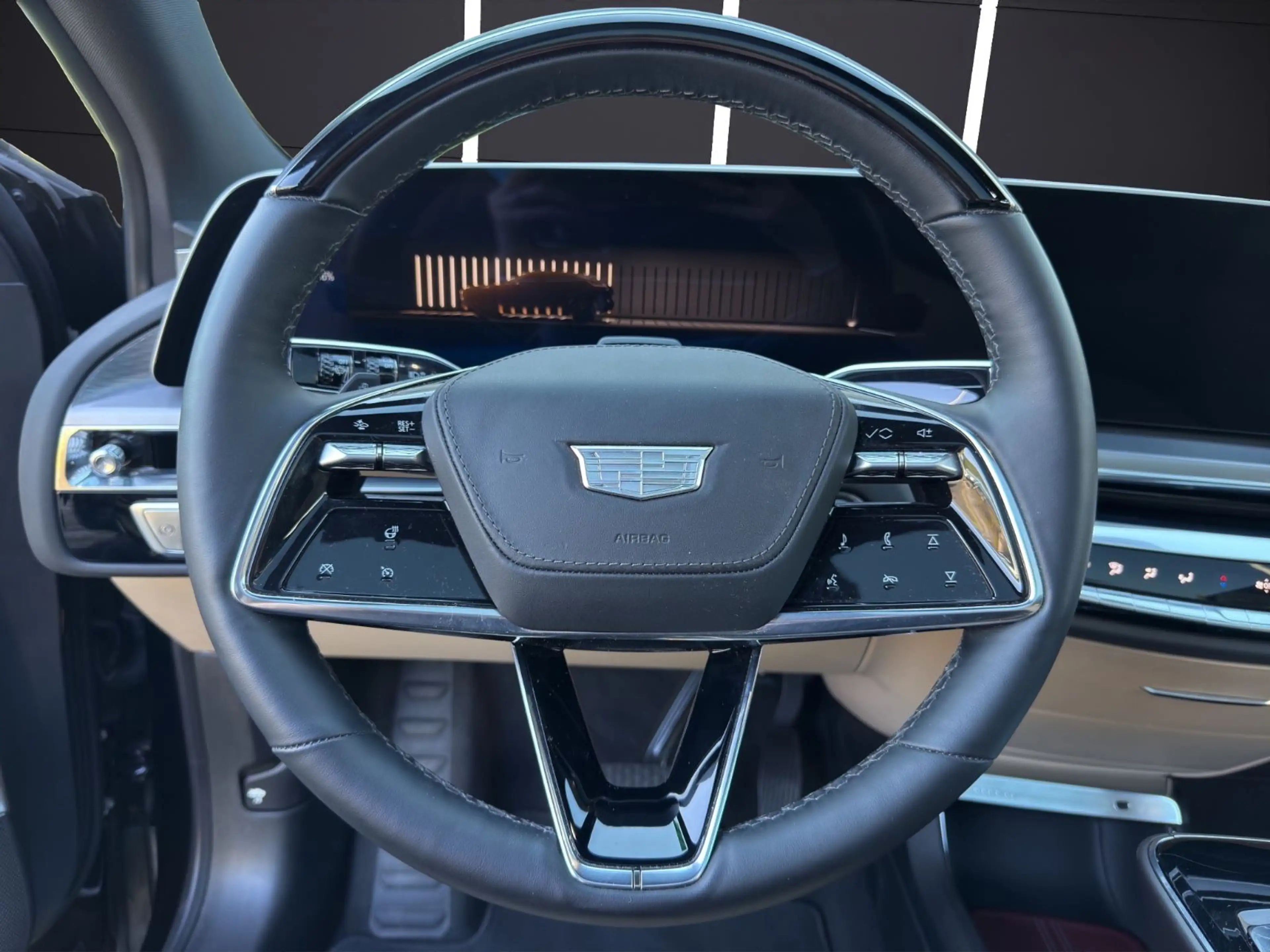 Cadillac Lyriq AWD Sport*Pano*Vollausstattung* — photo 12