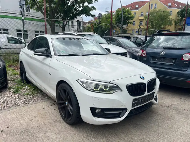 BMW 220 Coupe Sport Line *LEDER+SCHIEBDACH+NAVI+EURO6*