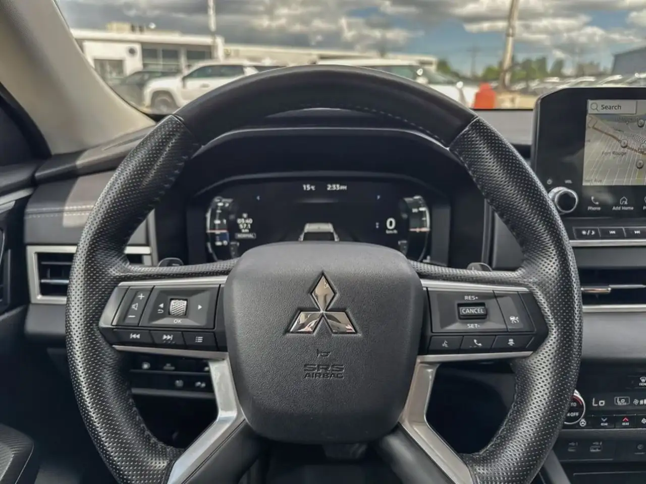Mitsubishi Outlander photo Mitsubishi Outlander