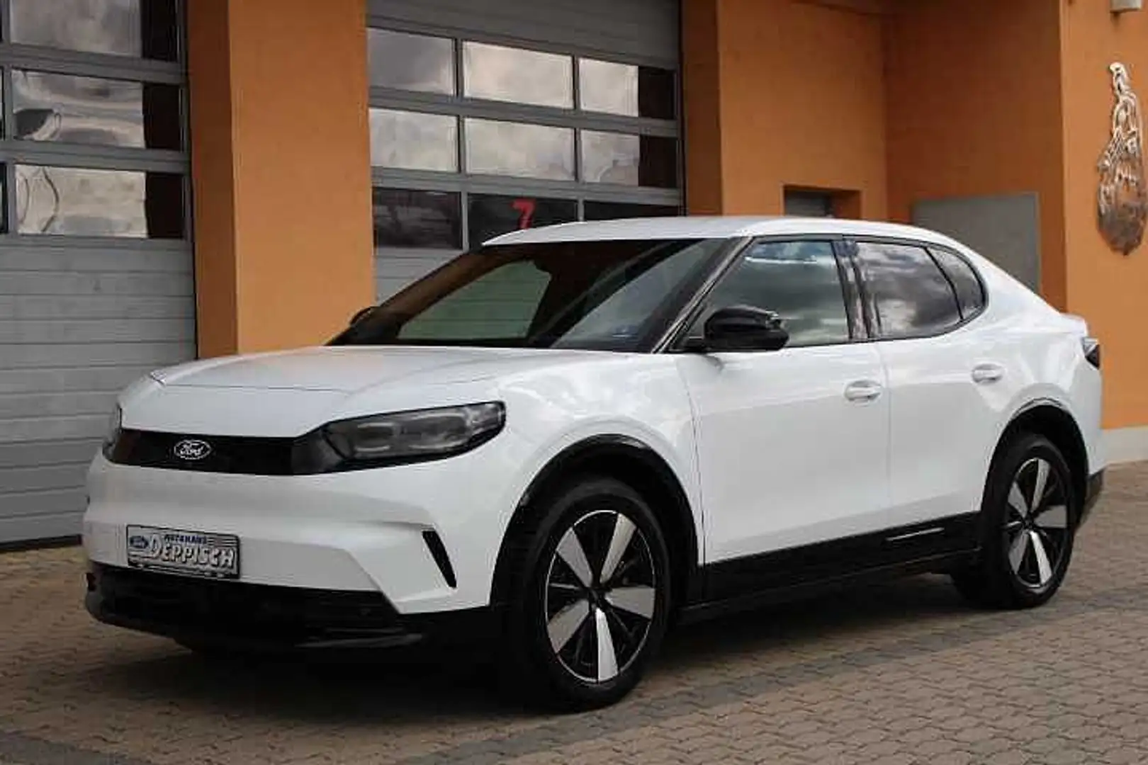 Ford Capri 77 kWh RWD Extended Range Weiß - 1