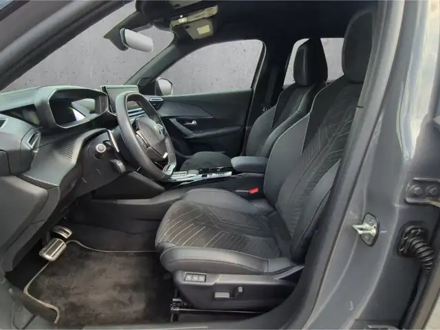Peugeot 2008 view 9