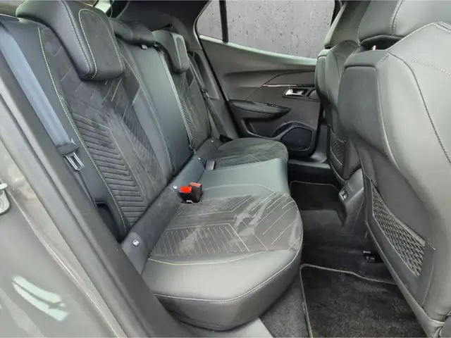 Peugeot 2008 view 14