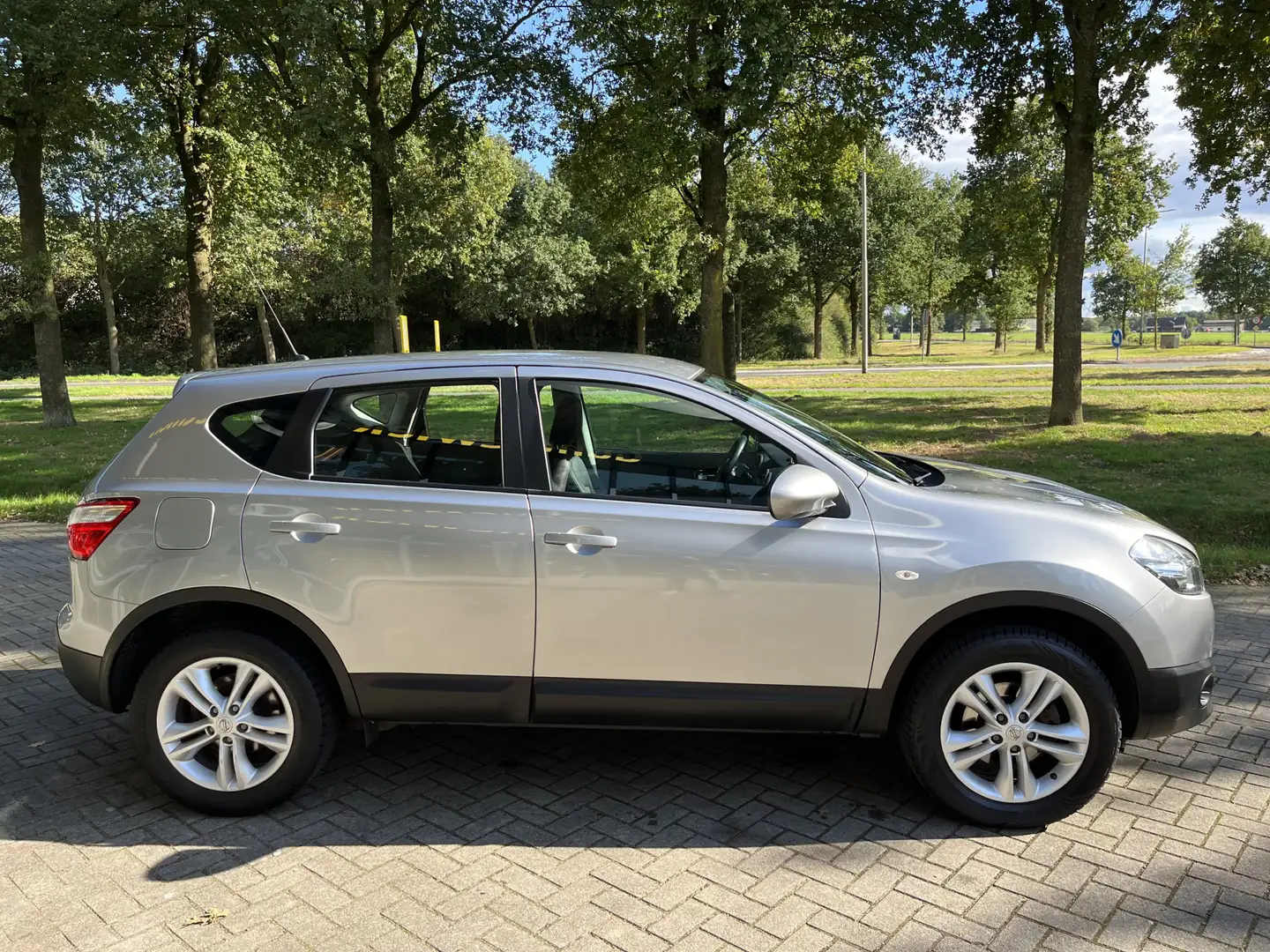 Nissan Qashqai 1.6 Acenta | CLIMA | CRUISE | BLUETOOTH | TREKHAAK Gris - 2