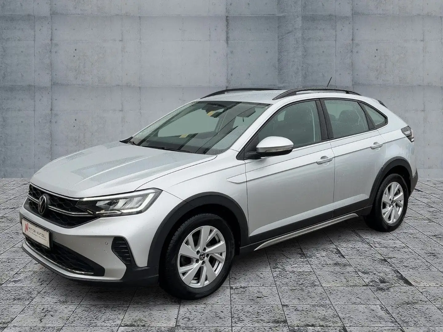 Volkswagen Taigo 1.0 TSI LIFE 4JG+LED+APP+SHZ+2xPDC+MFL+AHK Zilver - 2
