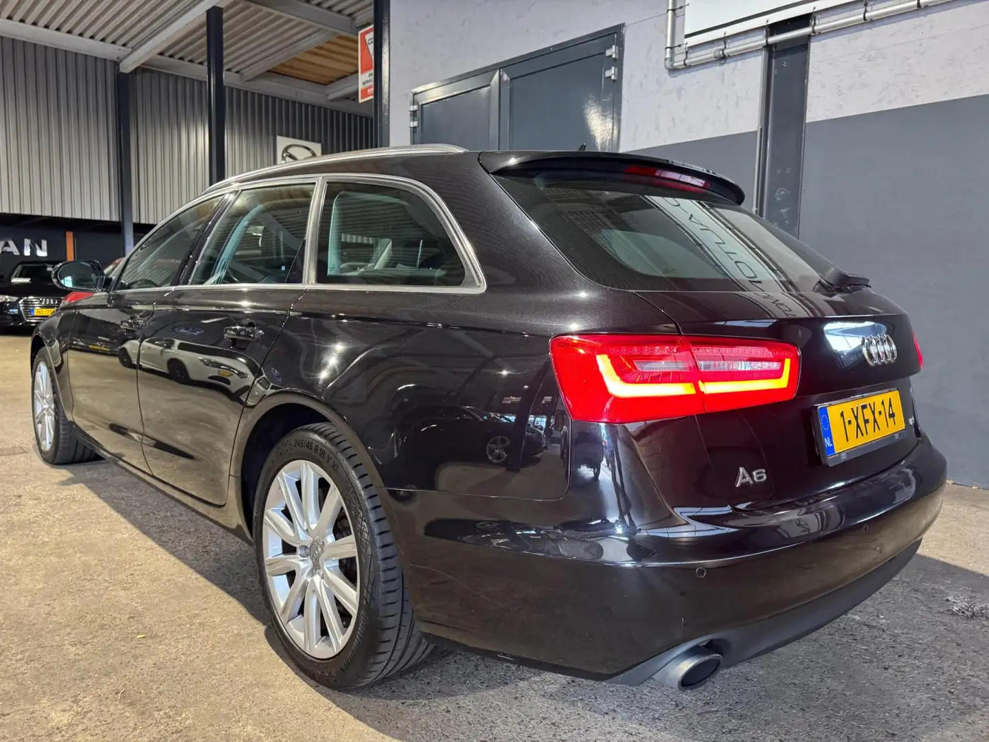 Audi A6 Avant 2.8 FSI Pro Line Plus 6 cilinderEx Ambassade Zwart - 2