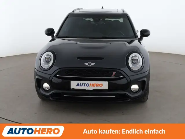 MINI Clubman view 9
