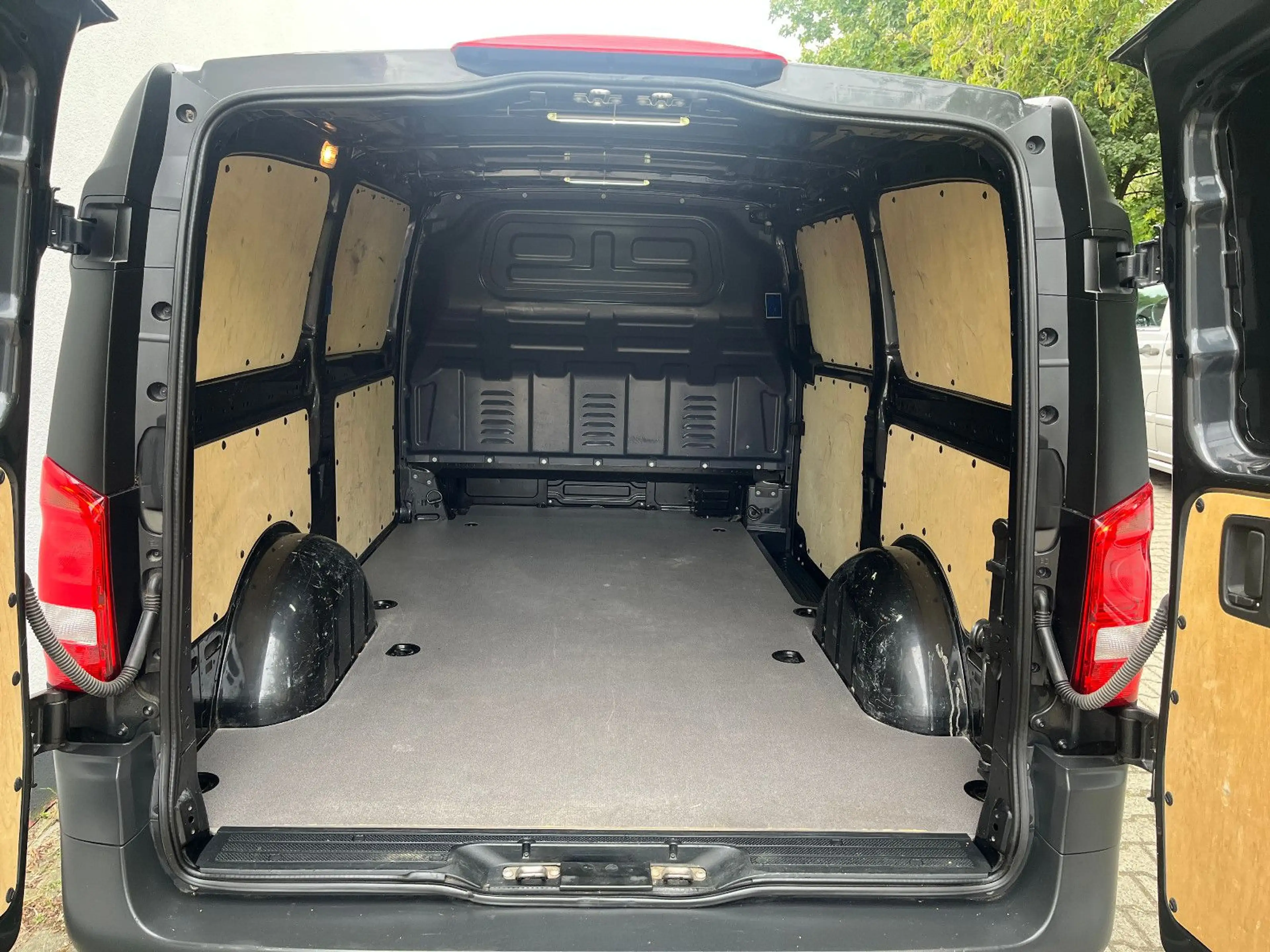 Mercedes-Benz Vito Kasten 110/114 CDI FWD lang PRO Klima AHK — photo 13