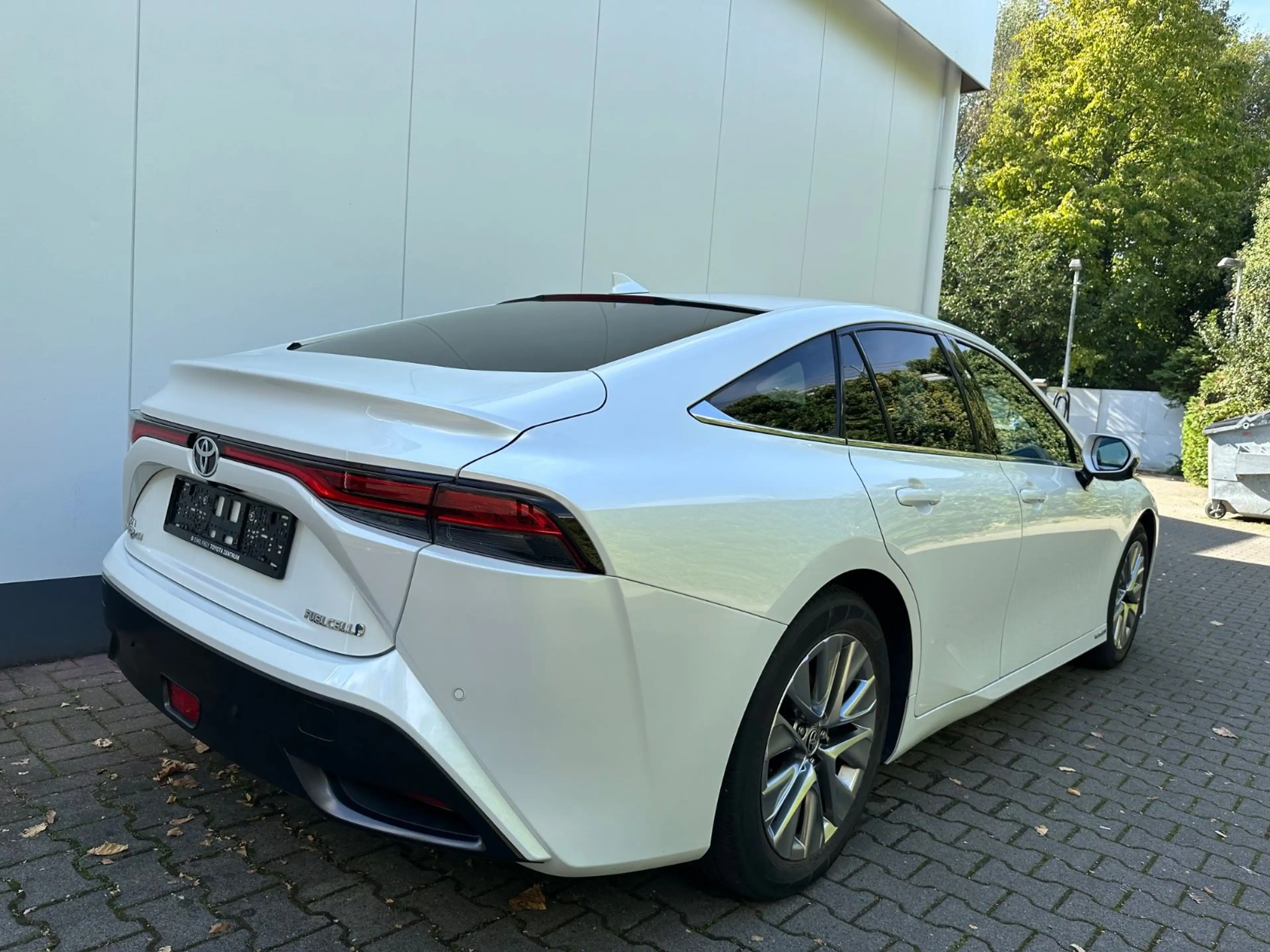 Toyota Mirai Executive/JBL/Matrix-LED/360° — photo 6