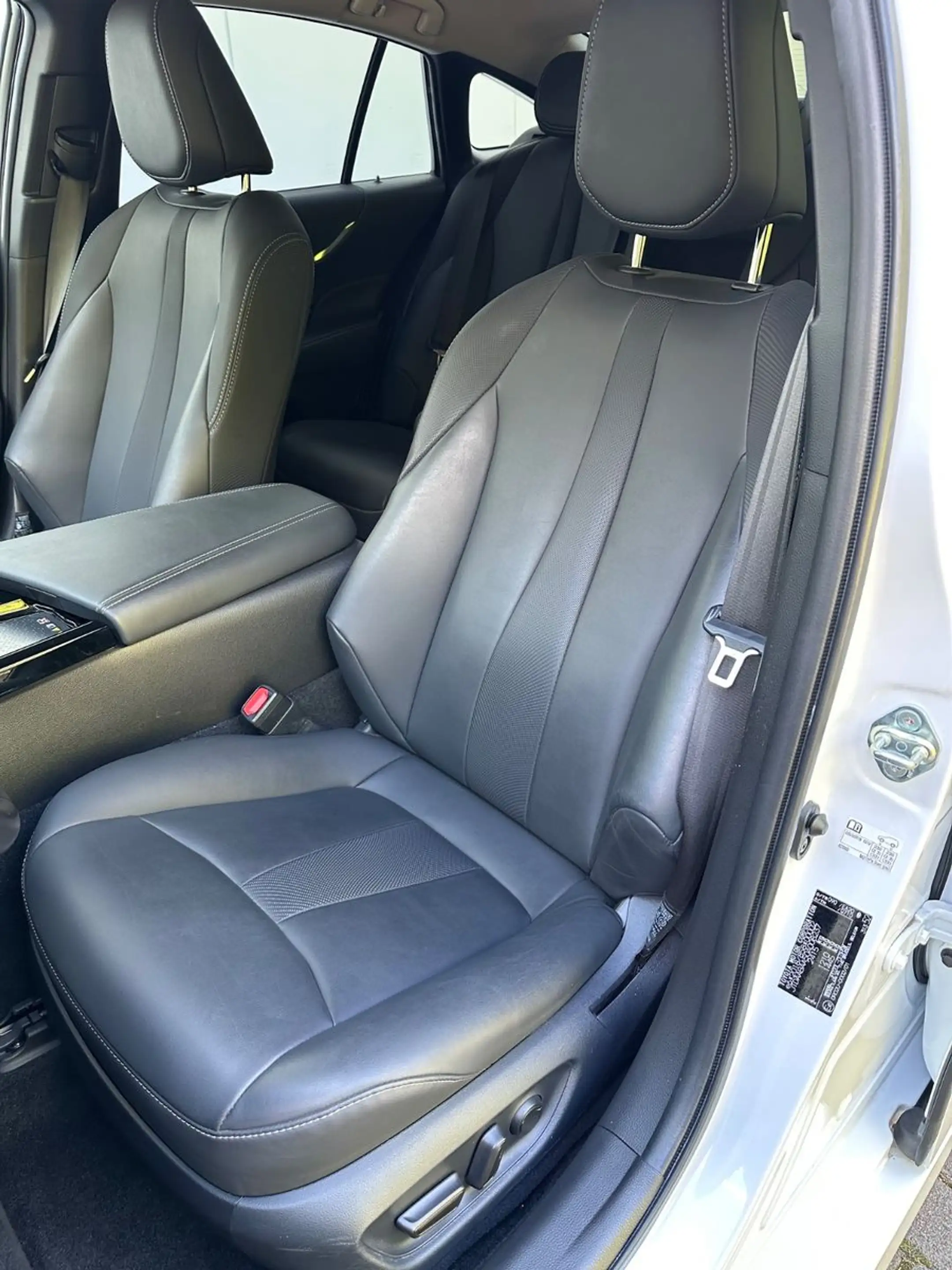 Toyota Mirai Executive/JBL/Matrix-LED/360° — photo 8
