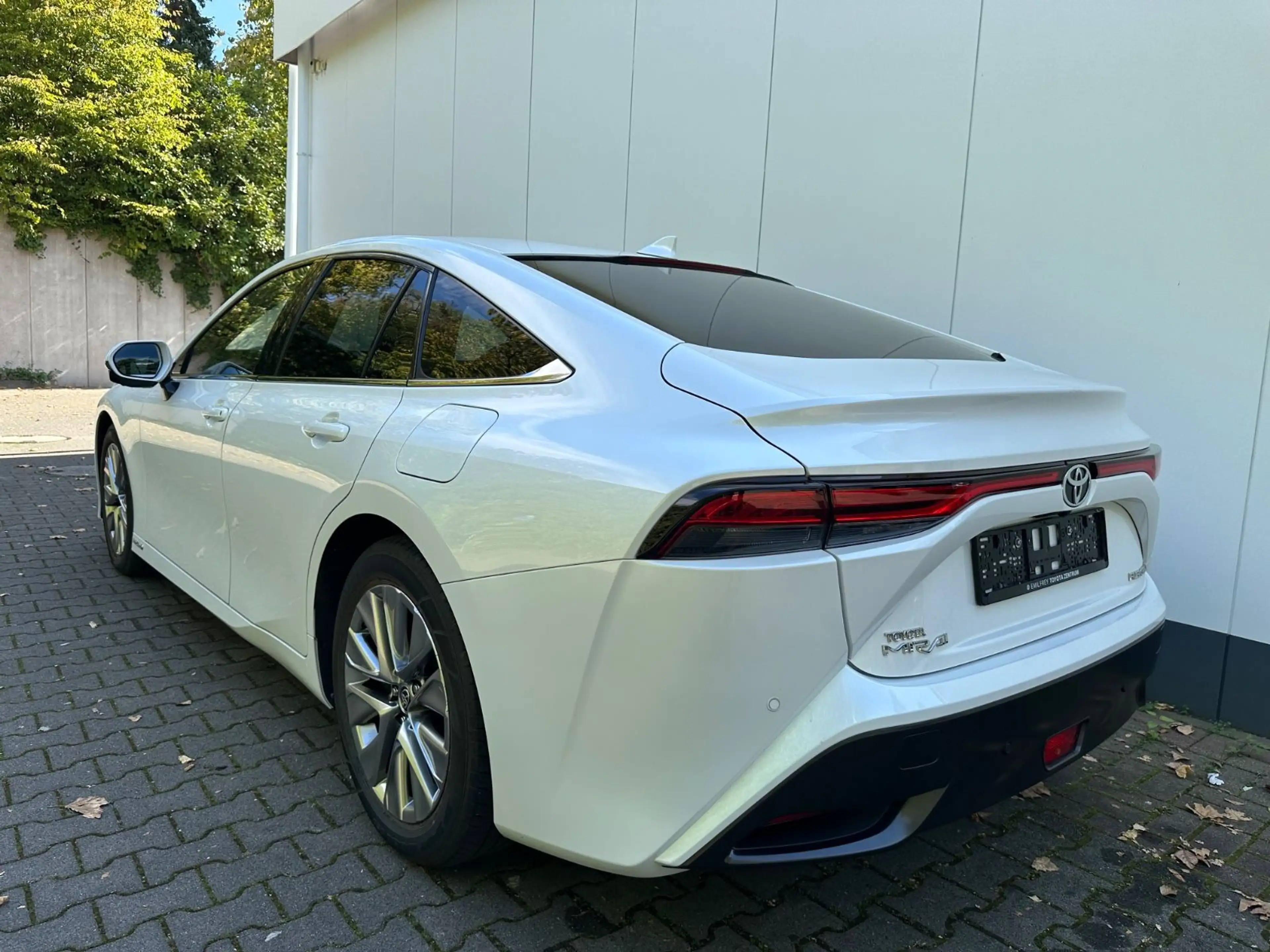 Toyota Mirai Executive/JBL/Matrix-LED/360° — photo 3