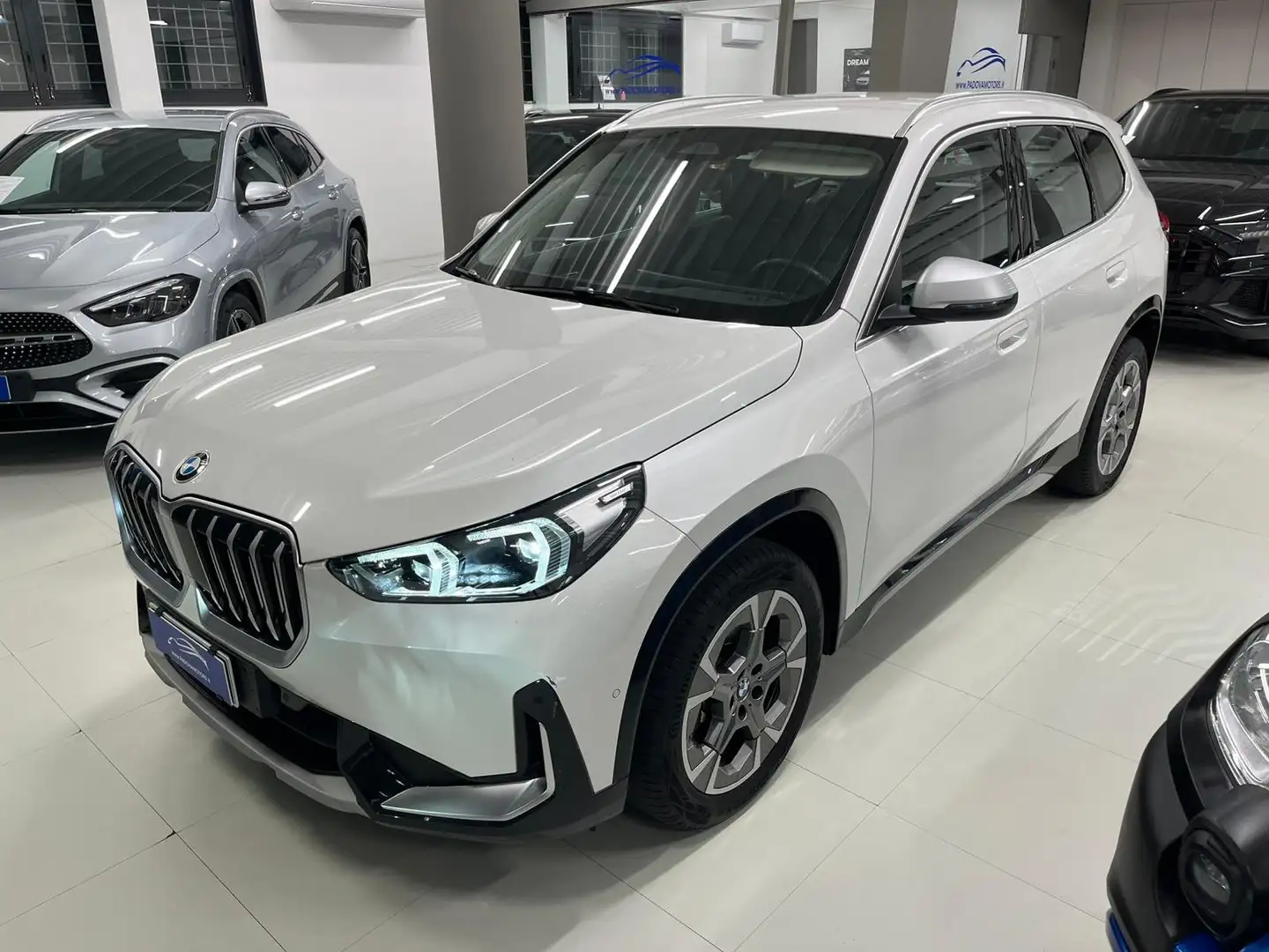 BMW X1 18d 150cv S-Drive Automatica X-Line IVA ESPOSTA Bianco - 1