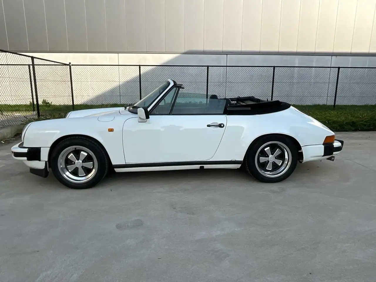 Porsche 911 3.0 SC Cabrio, foto 7