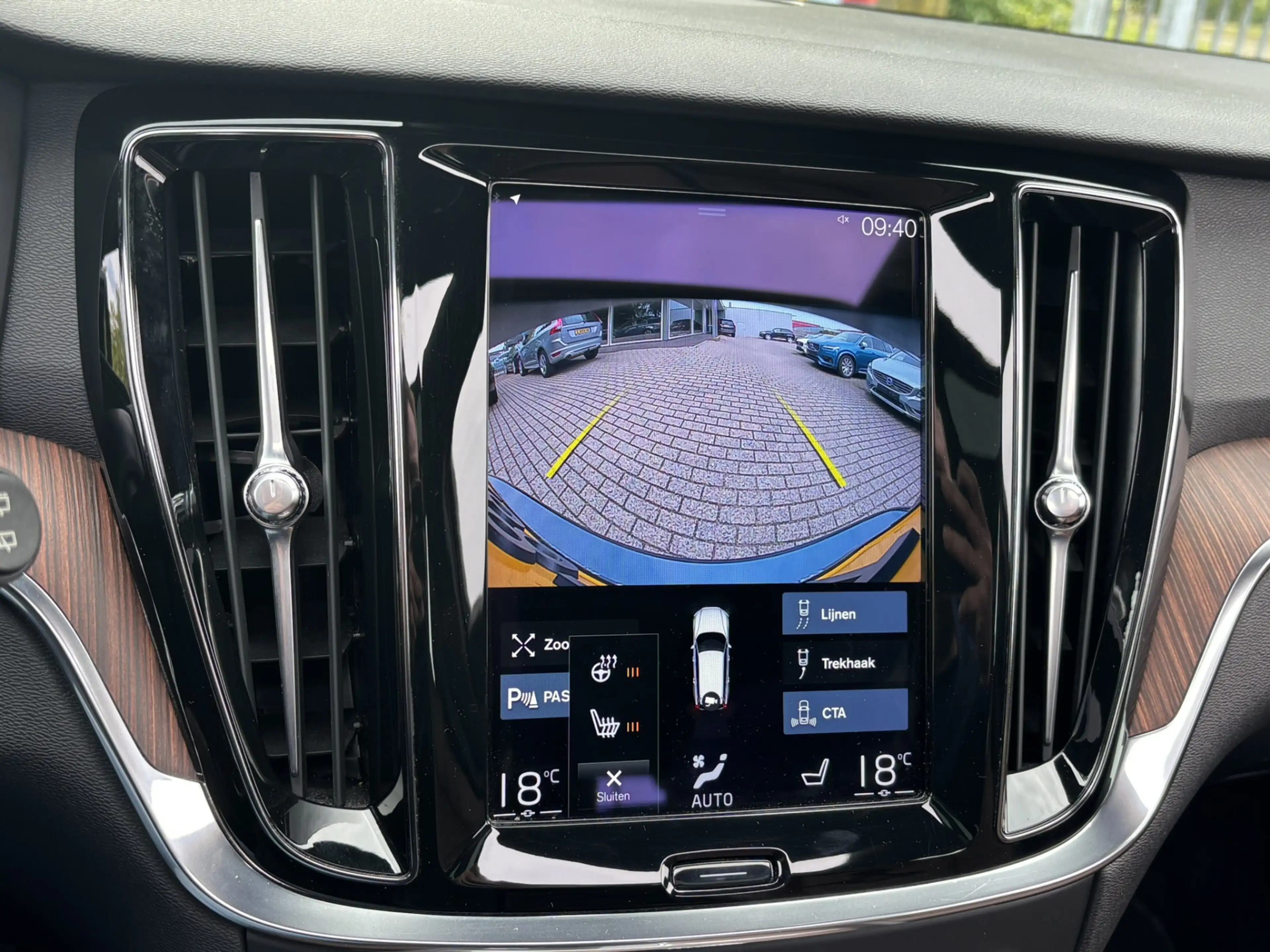 Volvo V60 Cross Country 2.0 B5 AWD Pro Panorama dak Keyless On call — photo 8