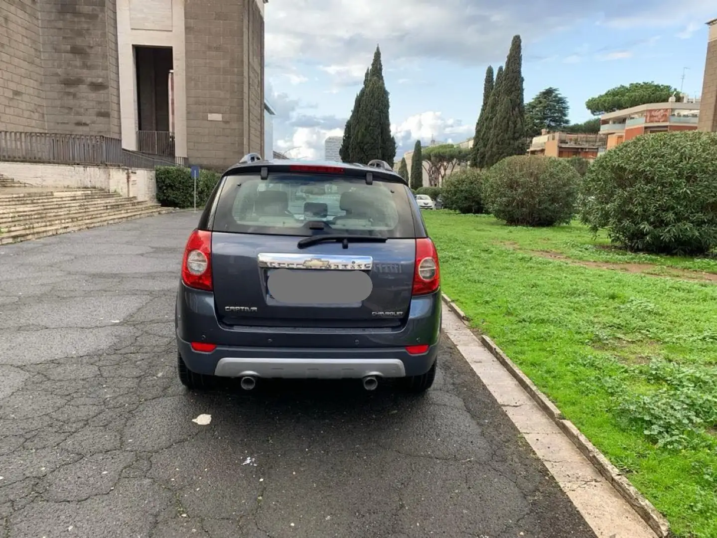 Chevrolet Captiva Grigio - 2