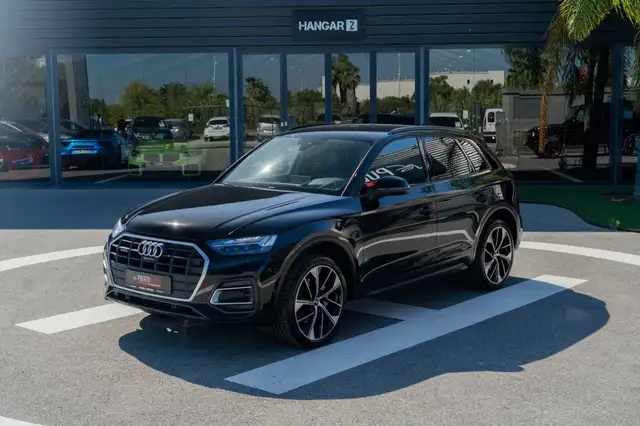 Audi Q5 view 3