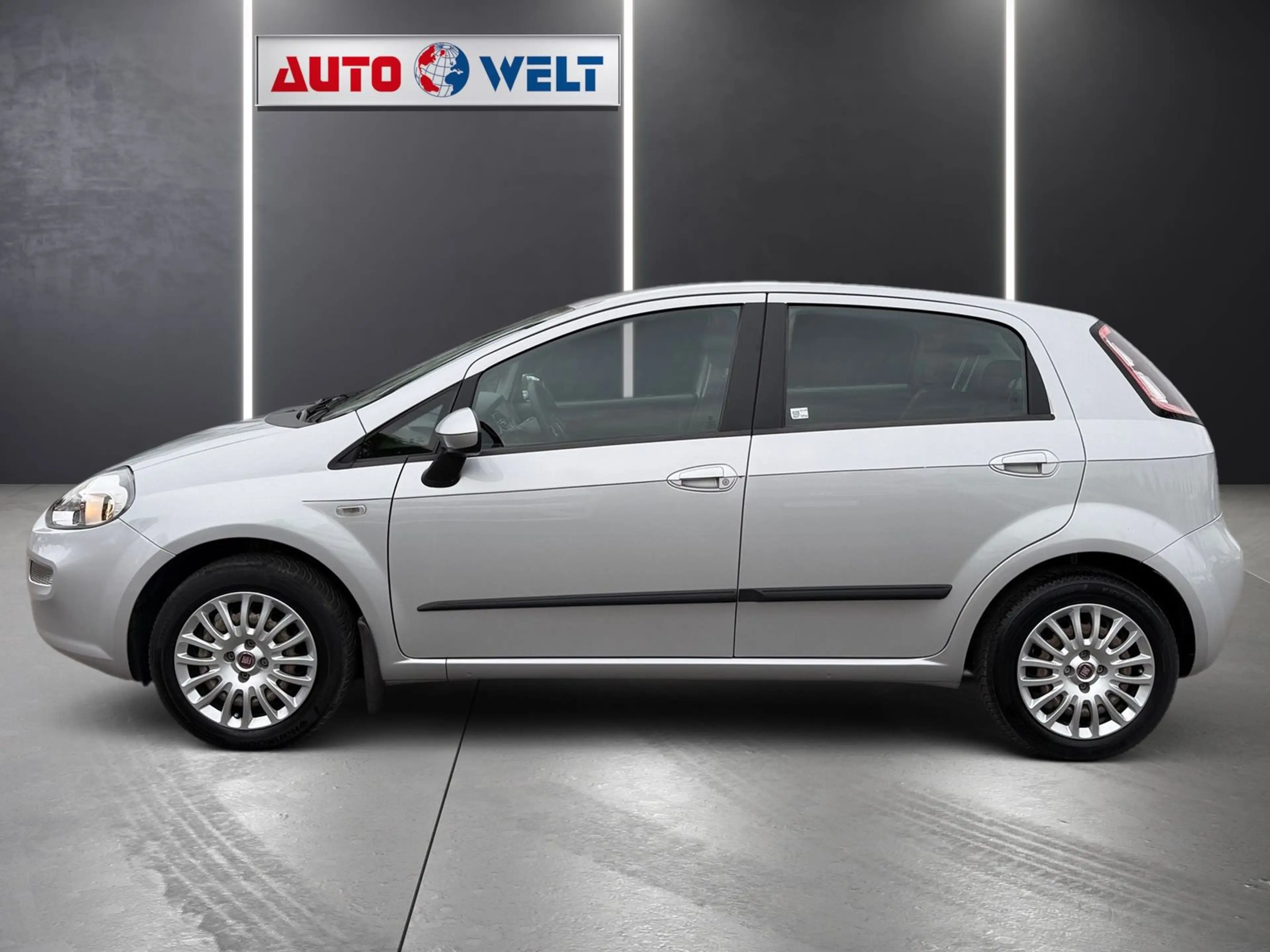 Fiat Punto 1.2 Lounge Klima PDC Tagfahrlicht — photo 6