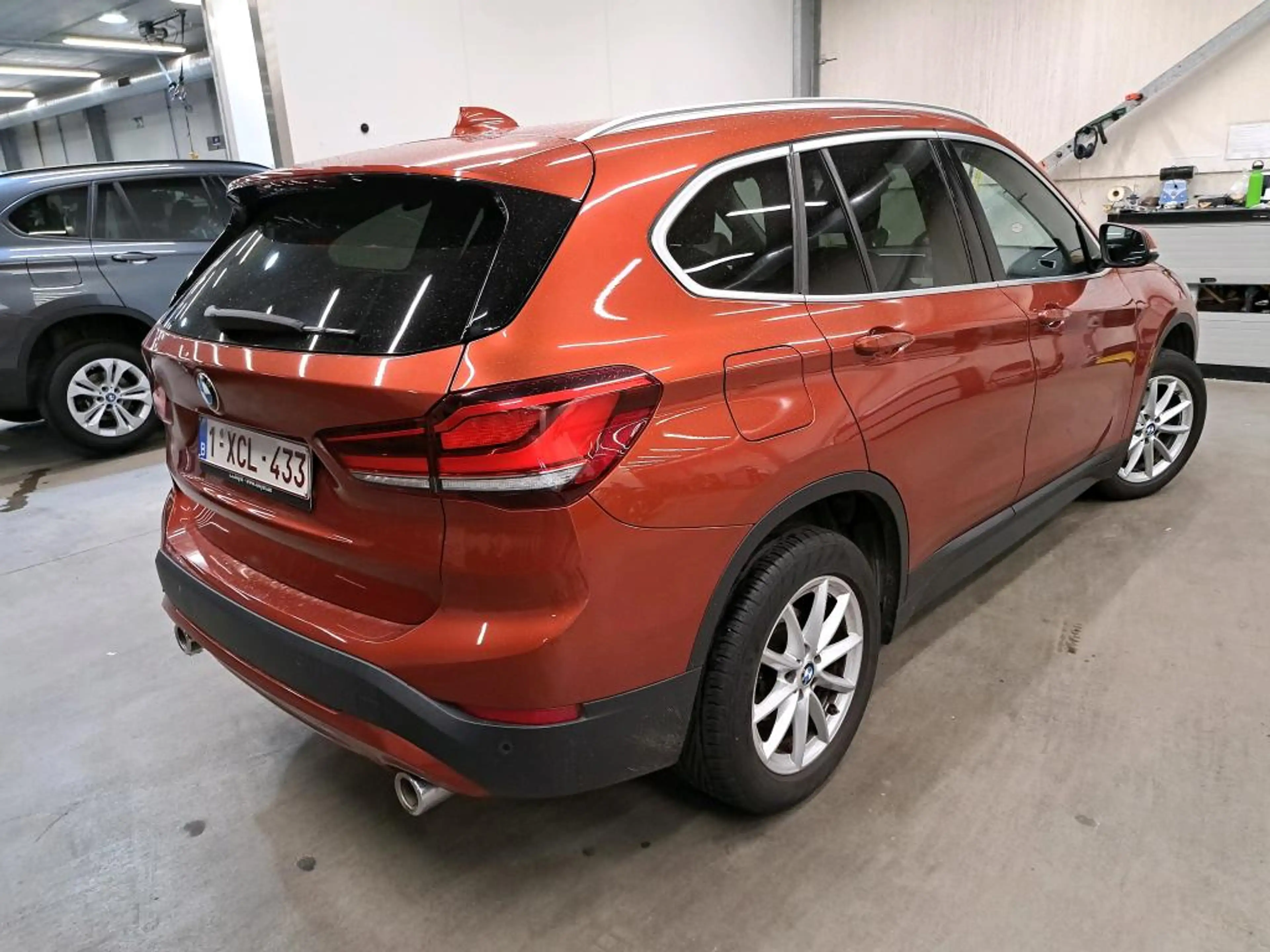 BMW X1 18dA SDrive *NAVI PRO-SIEGES SPORT-PARKING AV&AR* — photo 3