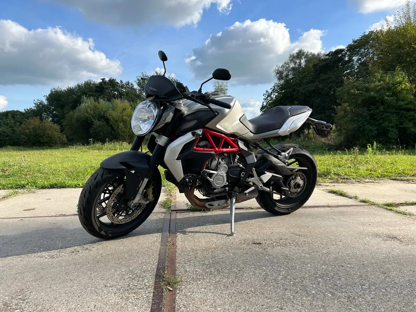 MV Agusta Brutale 800 - 1