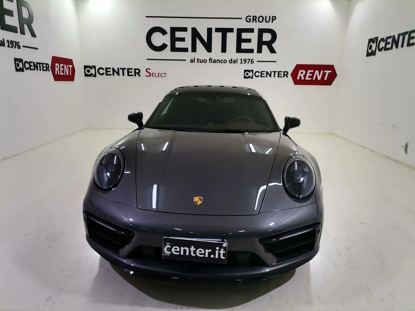Porsche 911 Carrera 4 GTS Marrone - 2