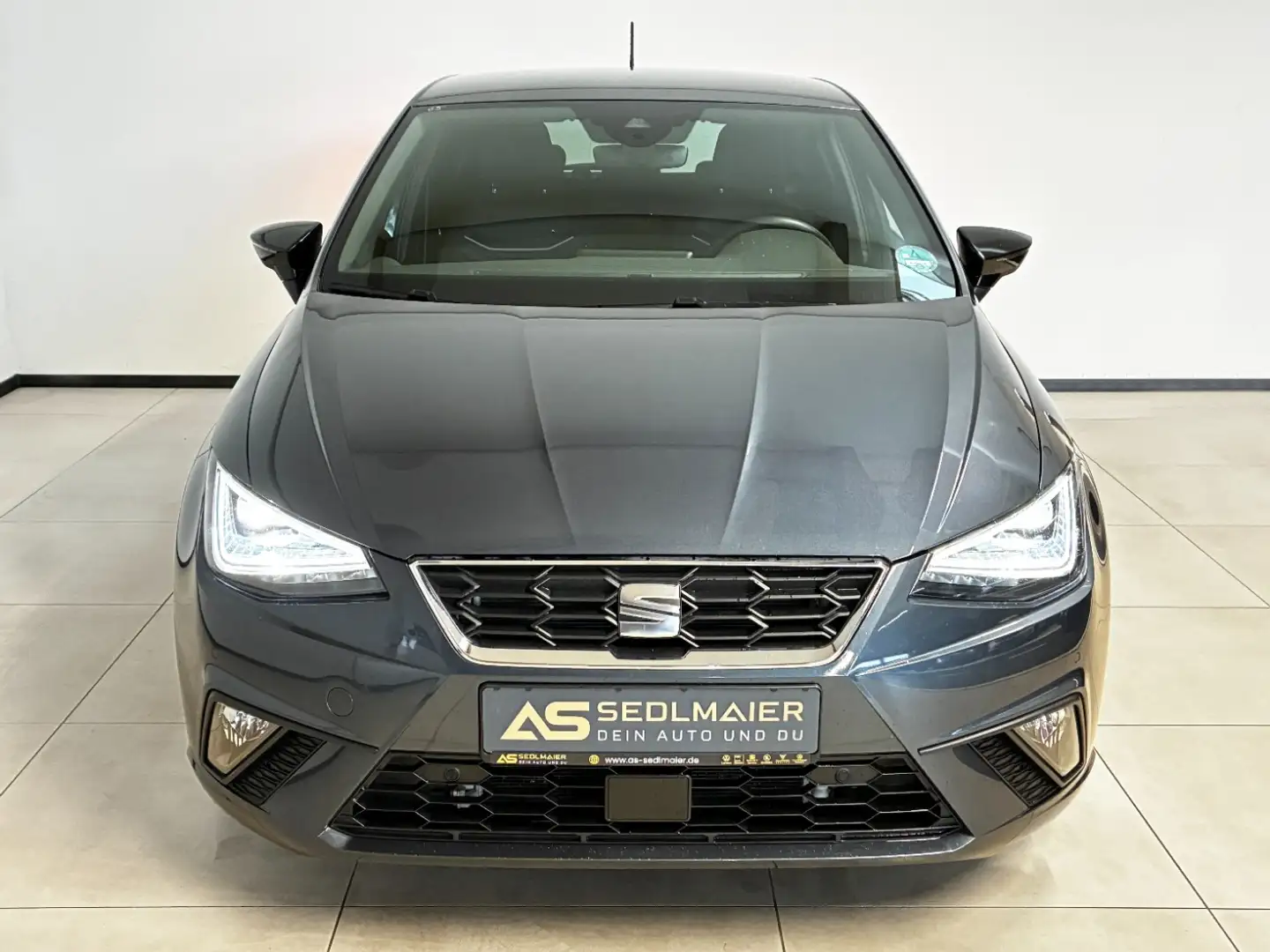SEAT Ibiza 1.0 TSI FR ACC|RCam|NAV|CarPlay|ACC|LED Grau - 2