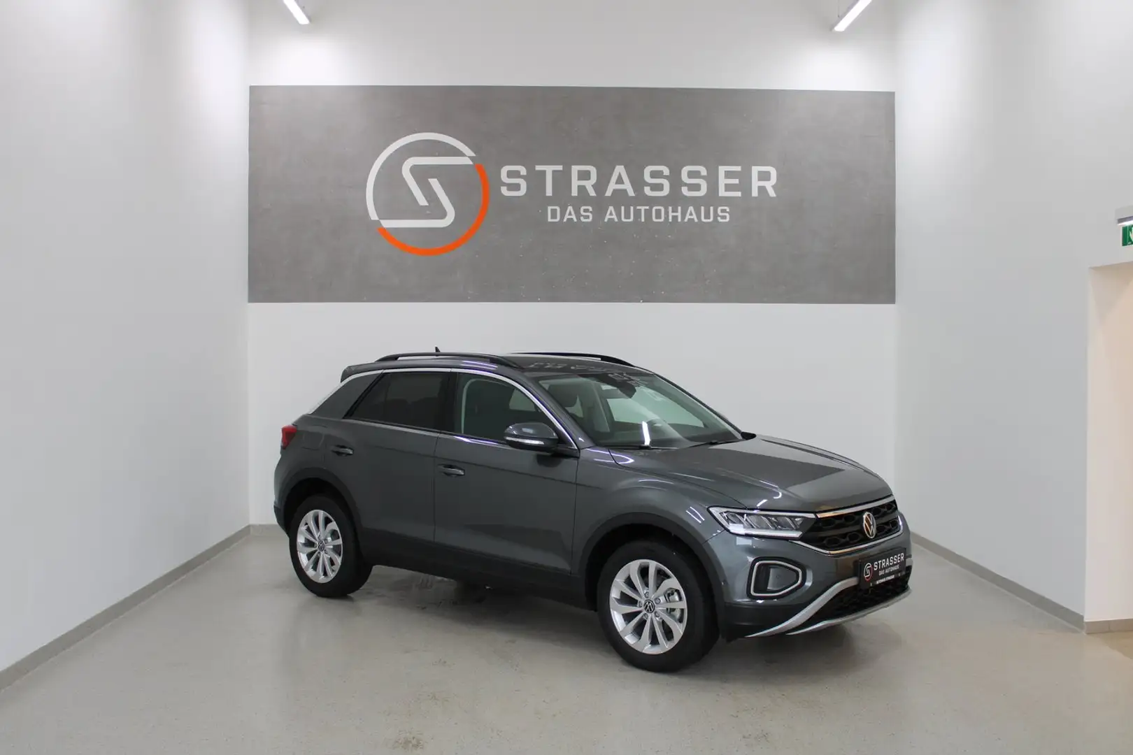 Volkswagen T-Roc Friends TSI Grau - 1