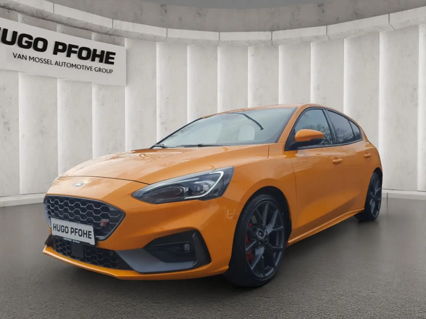 Ford Focus ST 2.3 EB LED ACC RFK SHZ PDC LMF Navi BT Oranje - 1