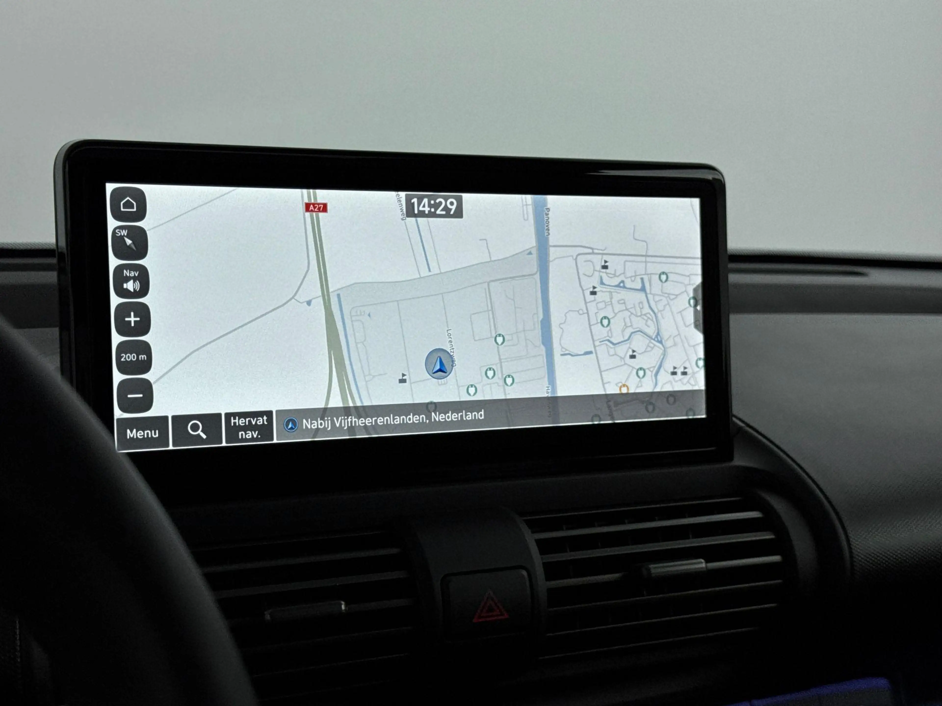 Hyundai Inster EVOLVE SKY 49 kWh — photo 12