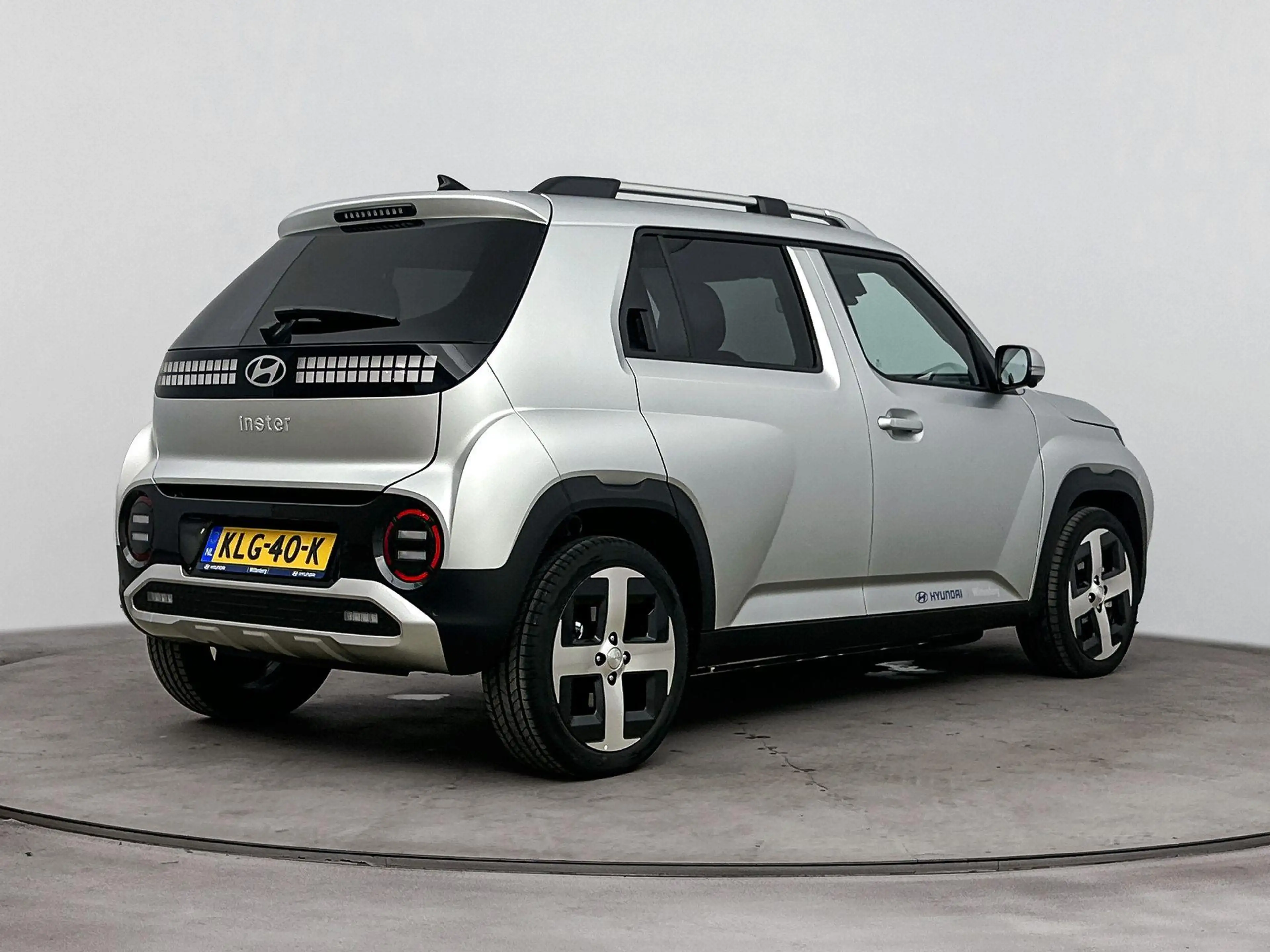 Hyundai Inster EVOLVE SKY 49 kWh — photo 2